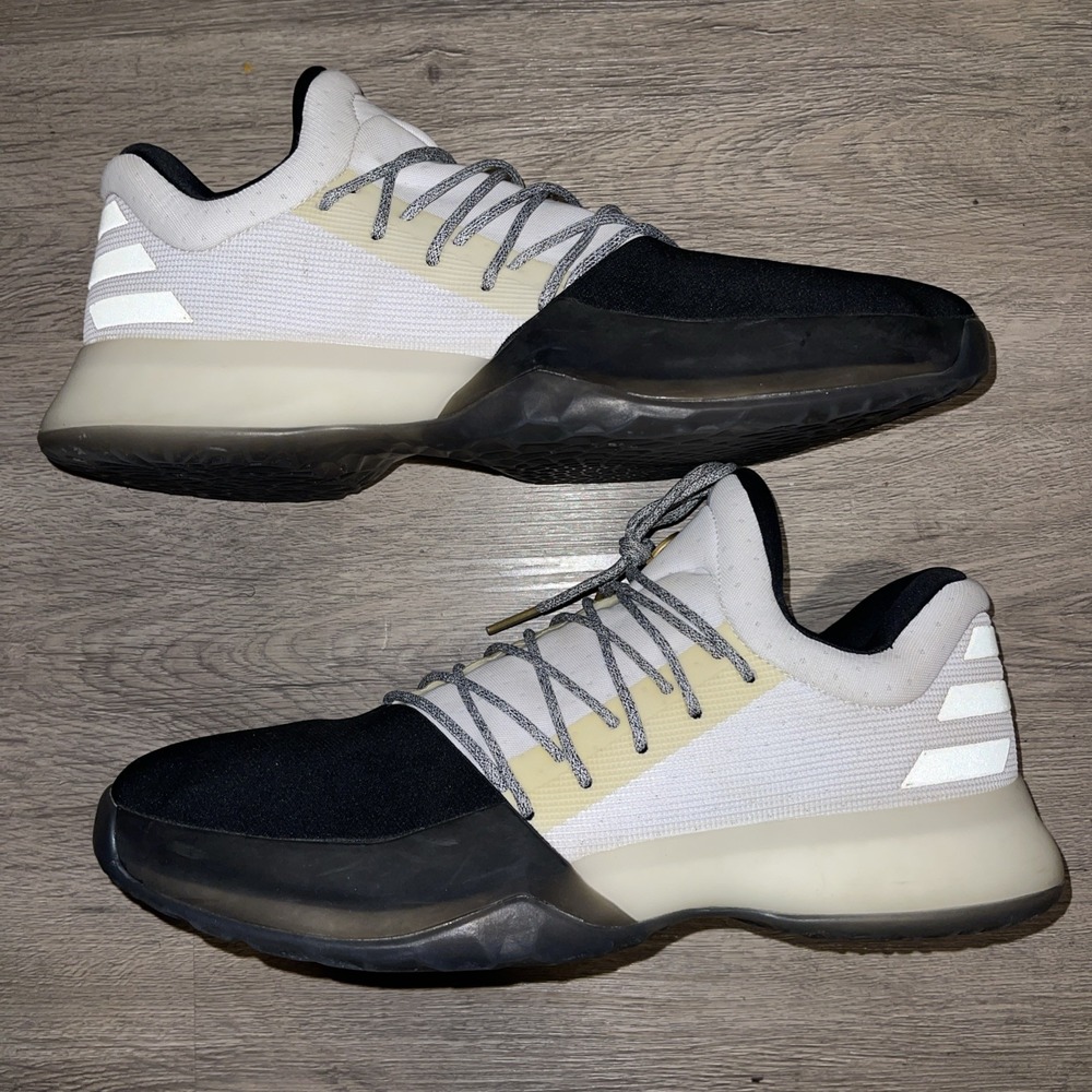 Size 13- Adidas James Harden Vol. 1 Disruptor Black White Gold BW0552 - Picture 2 of 7